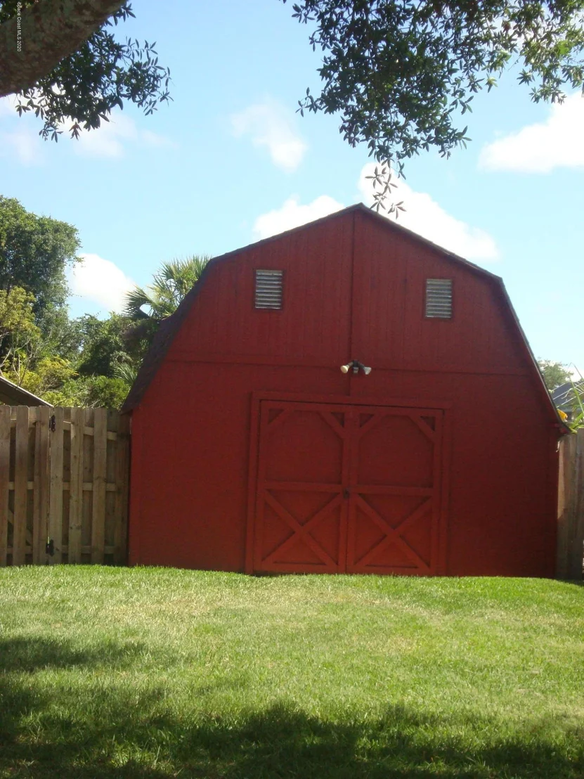 Photo of 5275 Devon Street