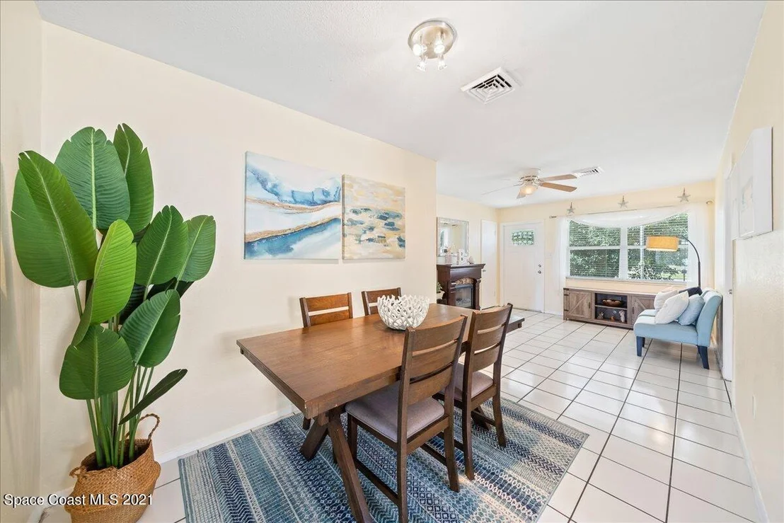 Photo of 1413 Rosemary Drive