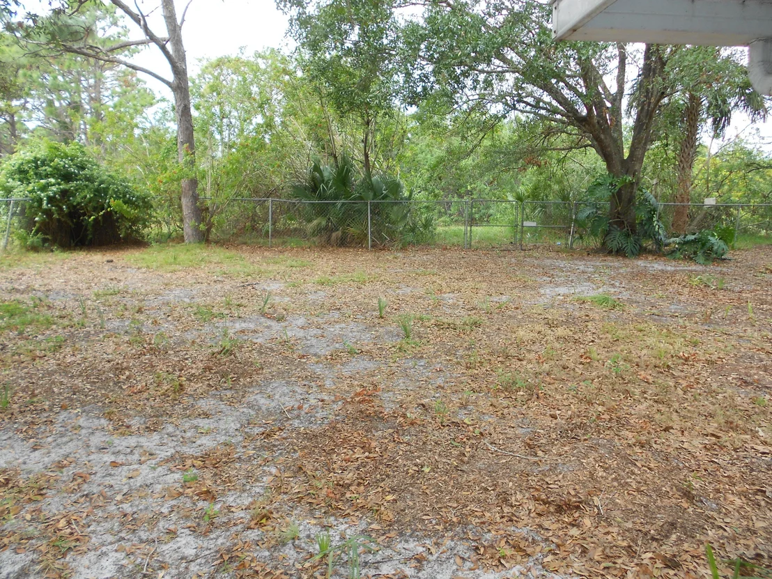 Photo of 1222 Mariposa Drive NE