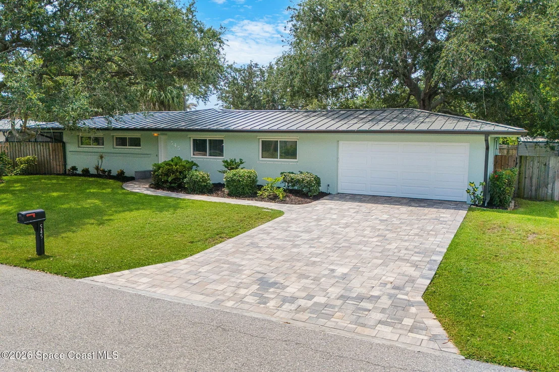Photo of 545 Seabreeze Drive