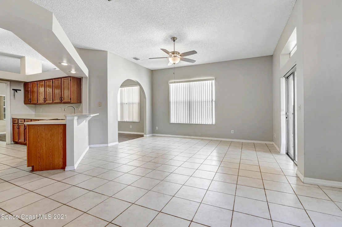 Photo of 7016 Hammock Trace Drive