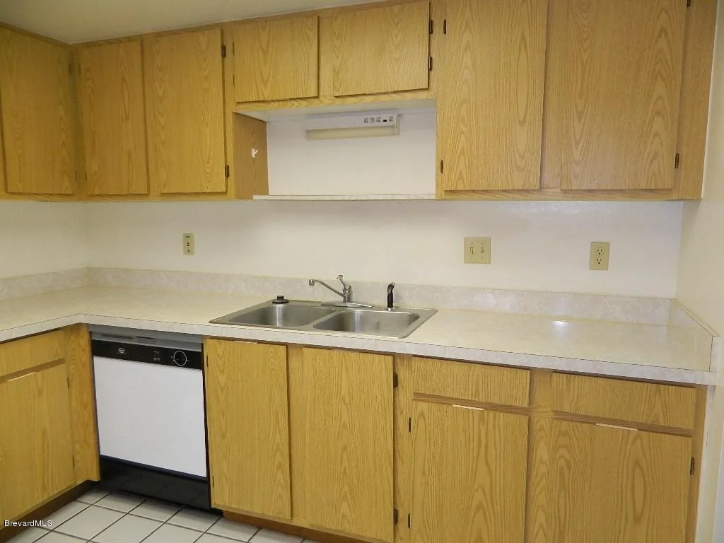 Photo of Unit 108 at 3213 Murrell Road