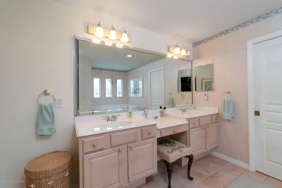 Photo of 220 Seaglass Drive