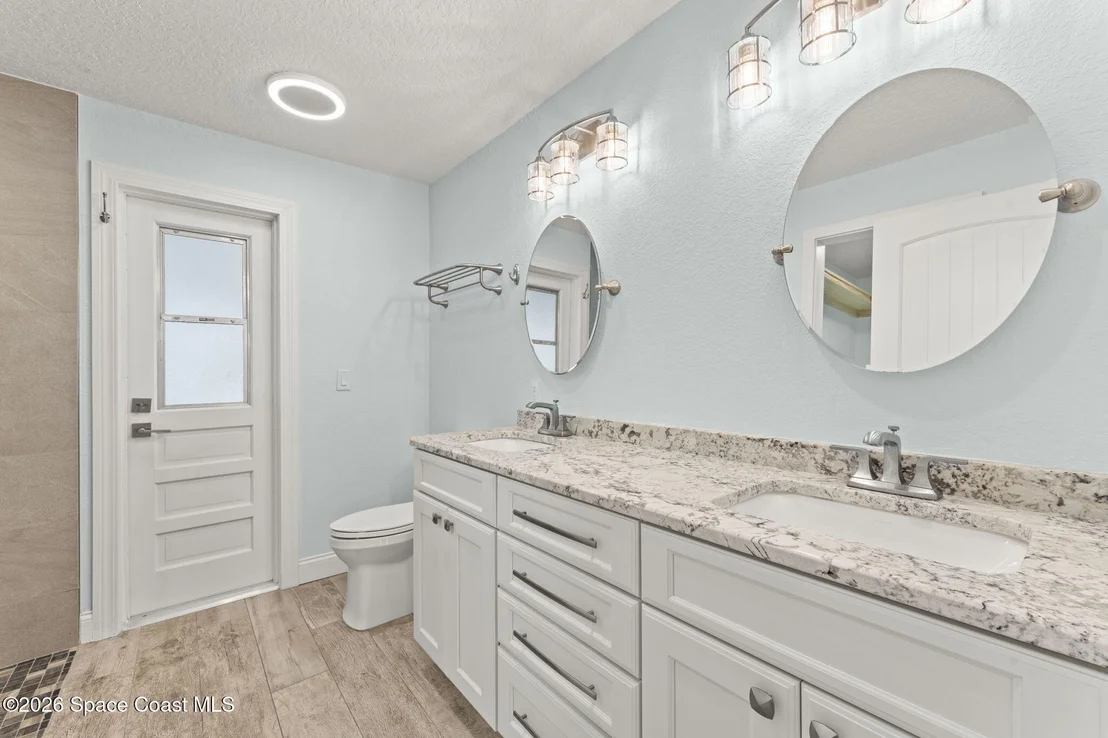 Photo of 398 Grant Avenue