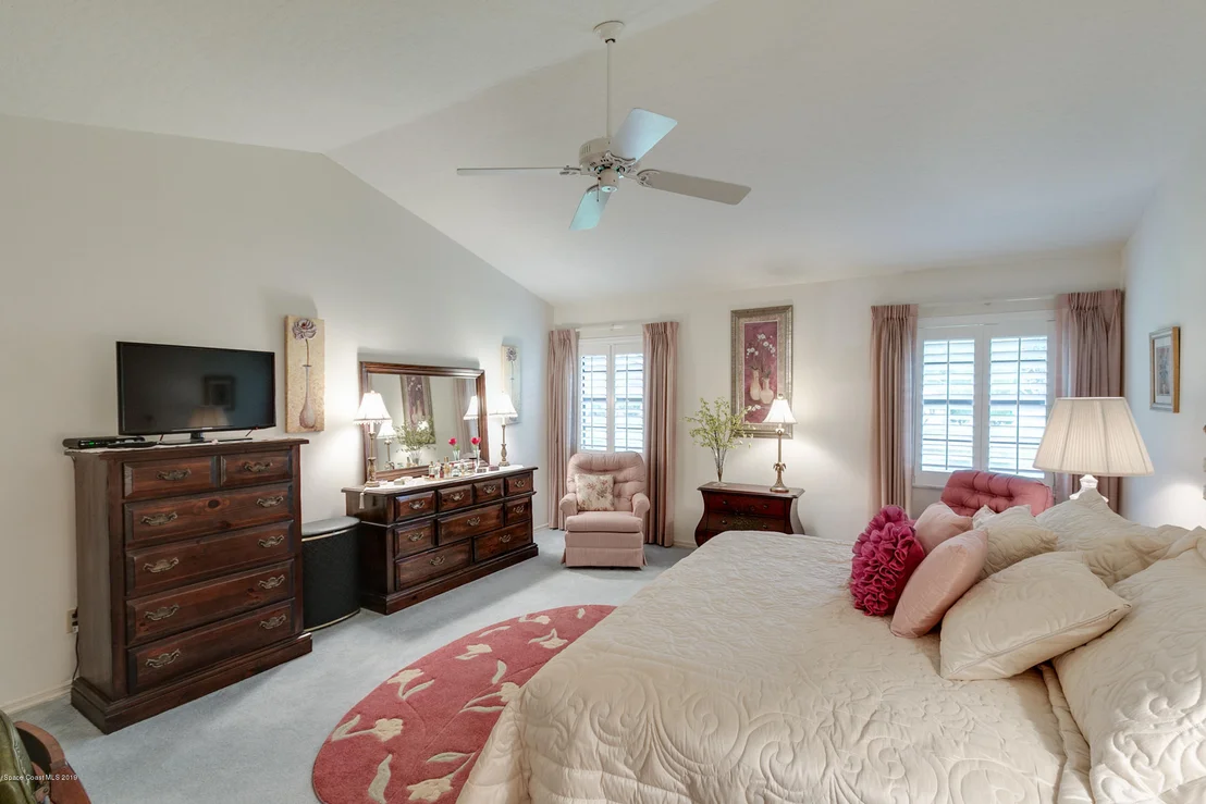 Photo of 906 Ridge Lake Drive