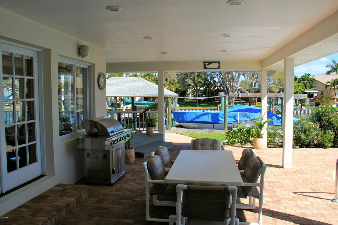 Photo of 452 Angelo Lane