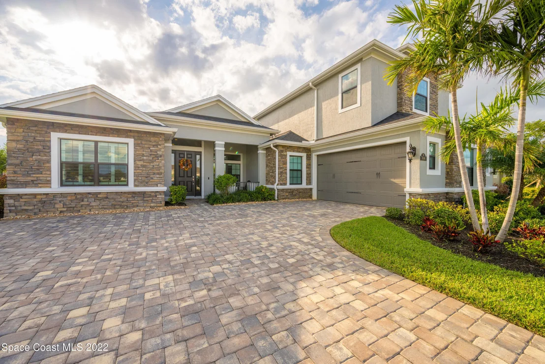 Photo of 7696 Wyndham Drive