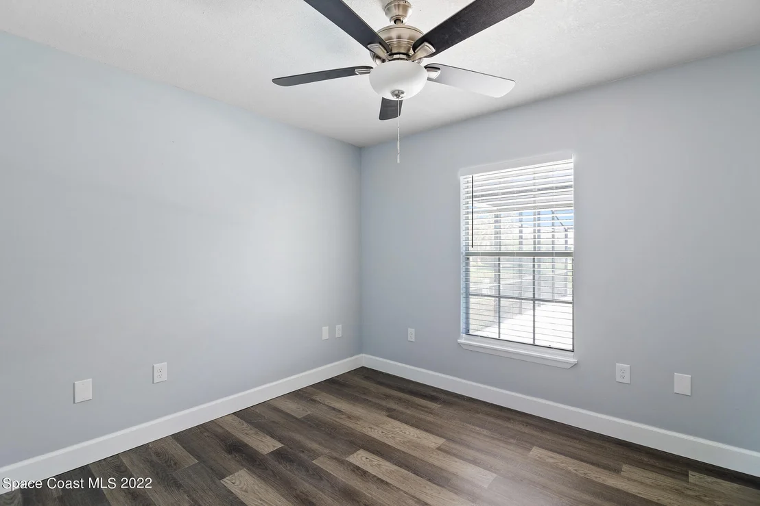Photo of 1344 Heritage Acres Boulevard