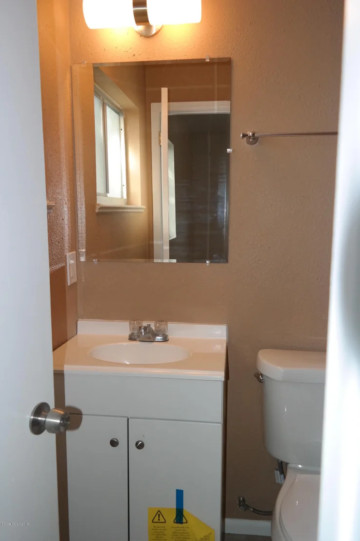 Photo of 984 Kings Post Road
