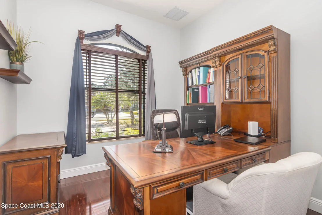 Photo of 1472 Tralee Bay Avenue