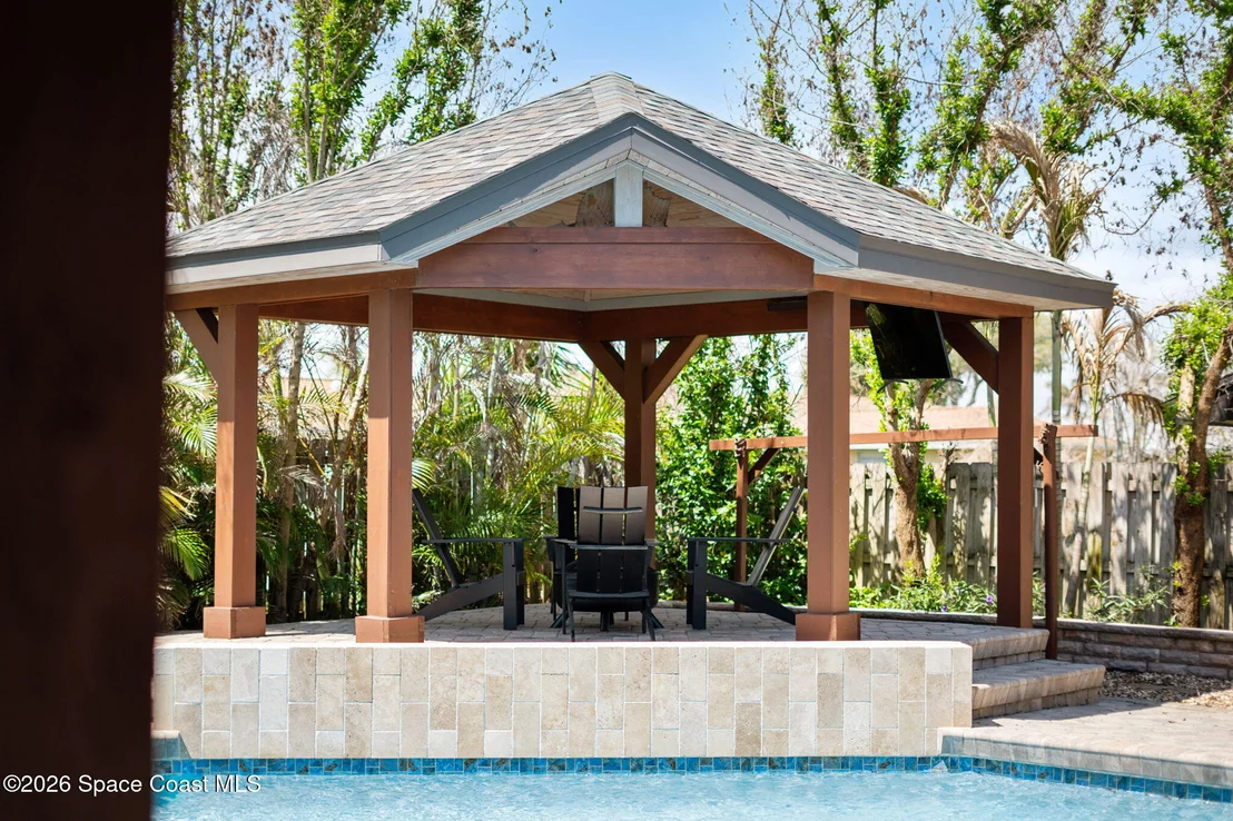 Photo of 127 Sand Pine Road