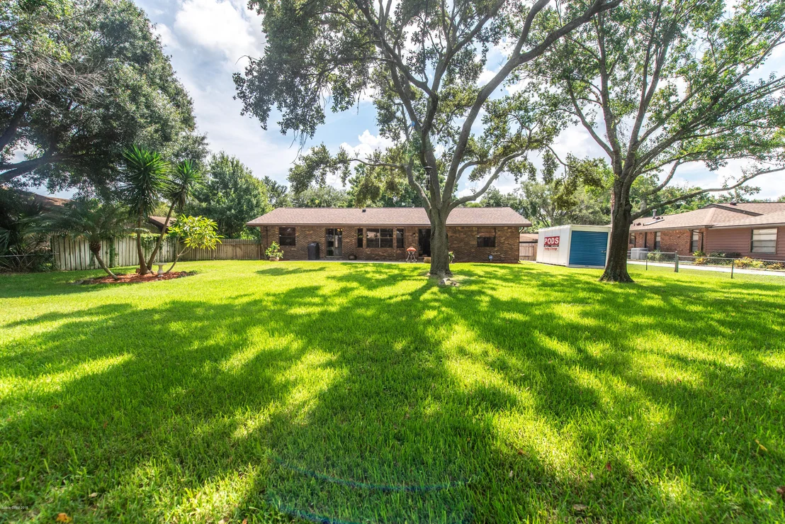 Photo of 1870 Oakwood Trail
