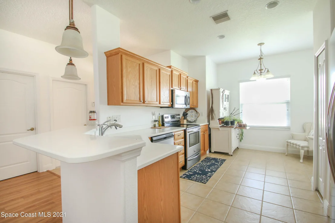 Photo of 1462 Hemingway Boulevard