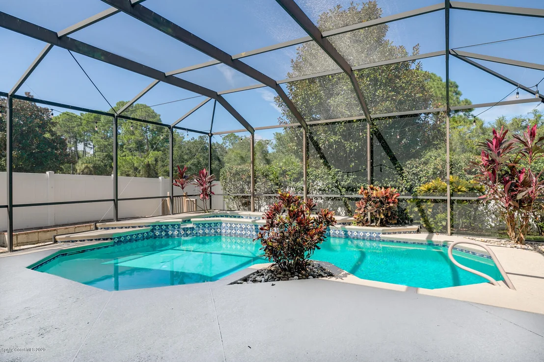 Photo of 1601 Whitman Drive