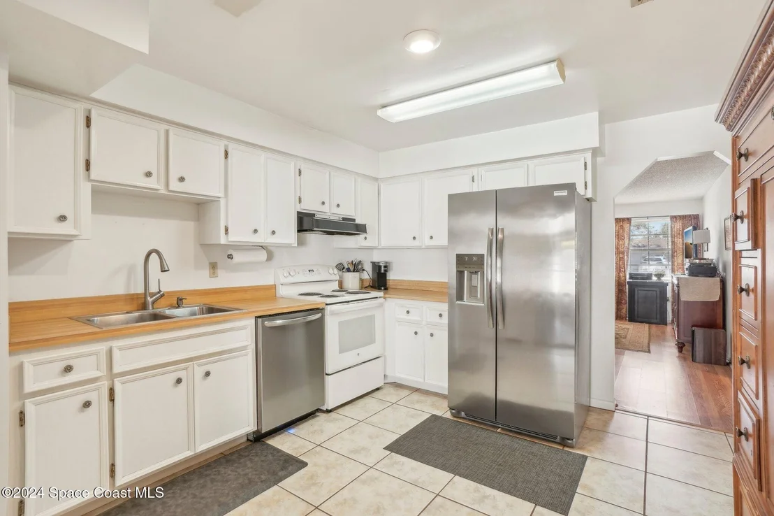 Photo of 2476 Mercury Drive