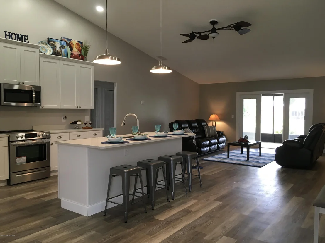 Photo of 130 Palm Circle