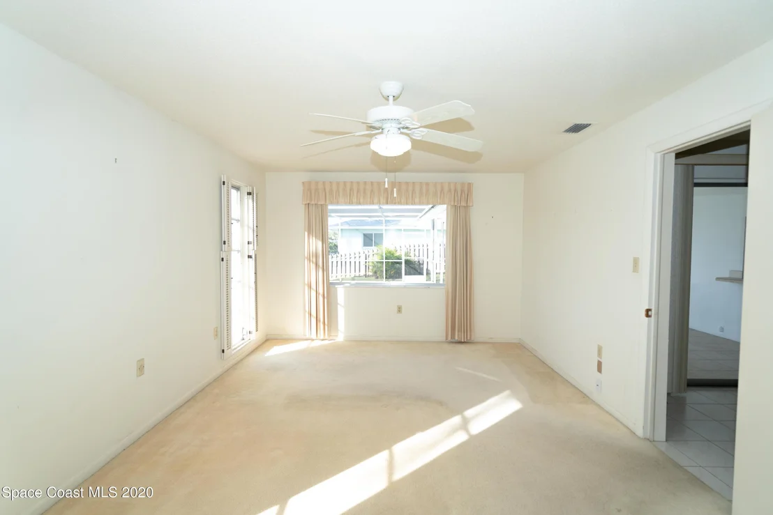 Photo of 452 Dorset Drive