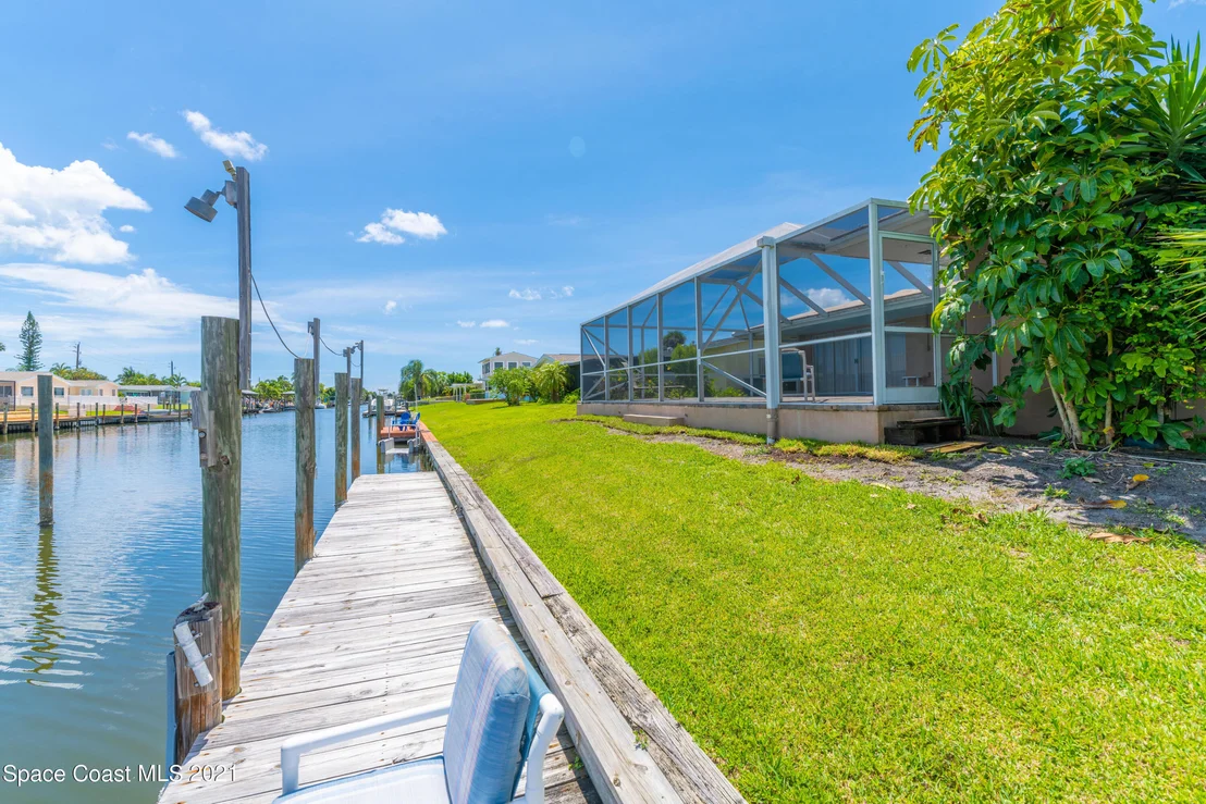 Photo of 483 Sandpiper Drive