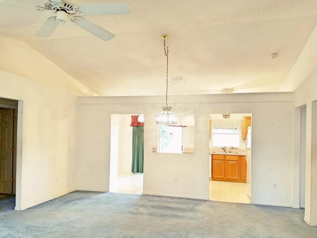 Photo of 2421 Wolf Creek Drive