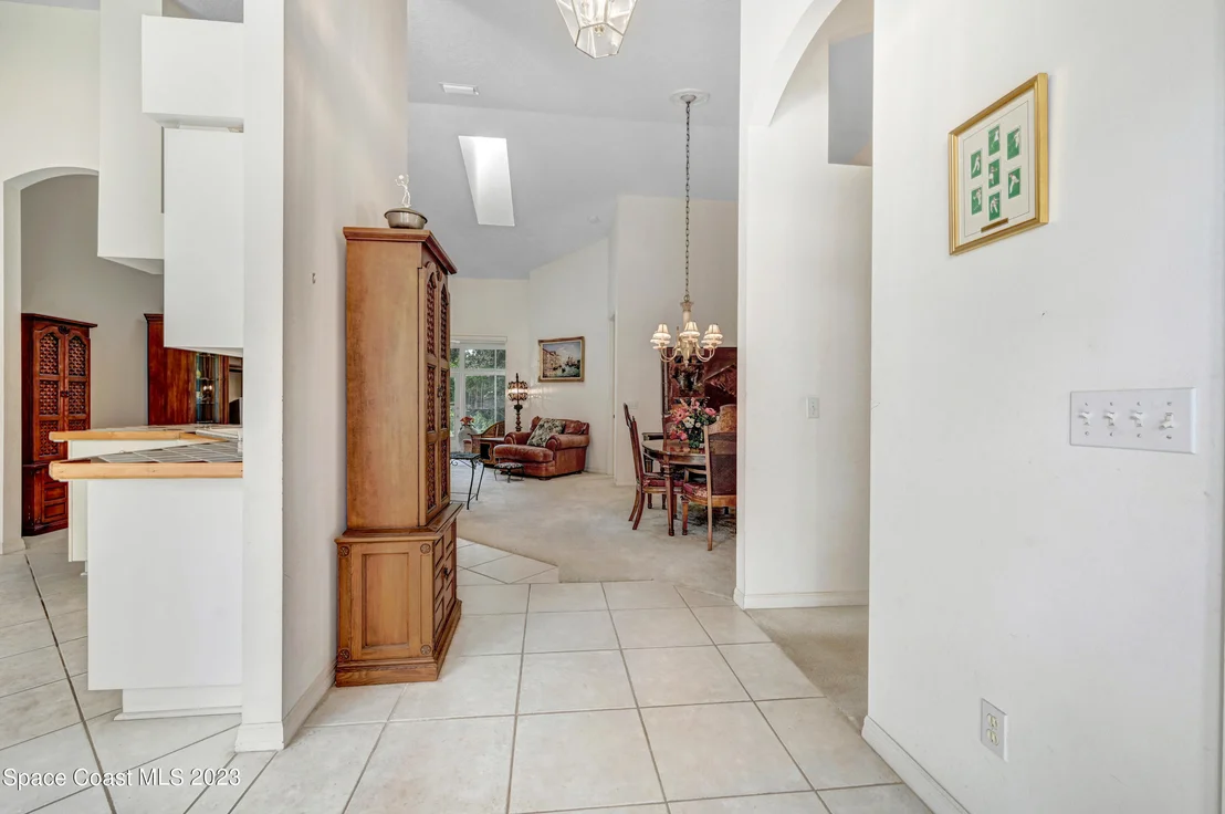 Photo of 368 Renaissance Avenue
