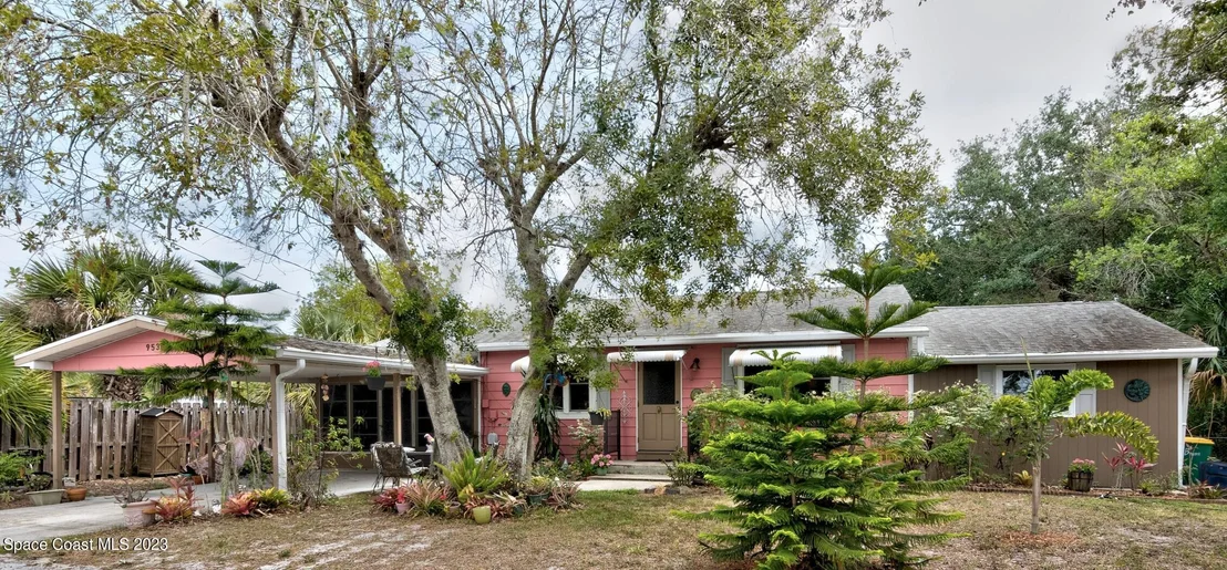 Photo of 9530 Riverview Drive