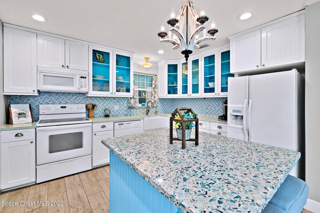Photo of 130 Oakledge Drive