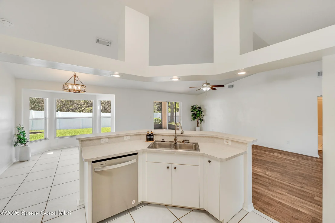 Photo of 883 Del Mar Circle