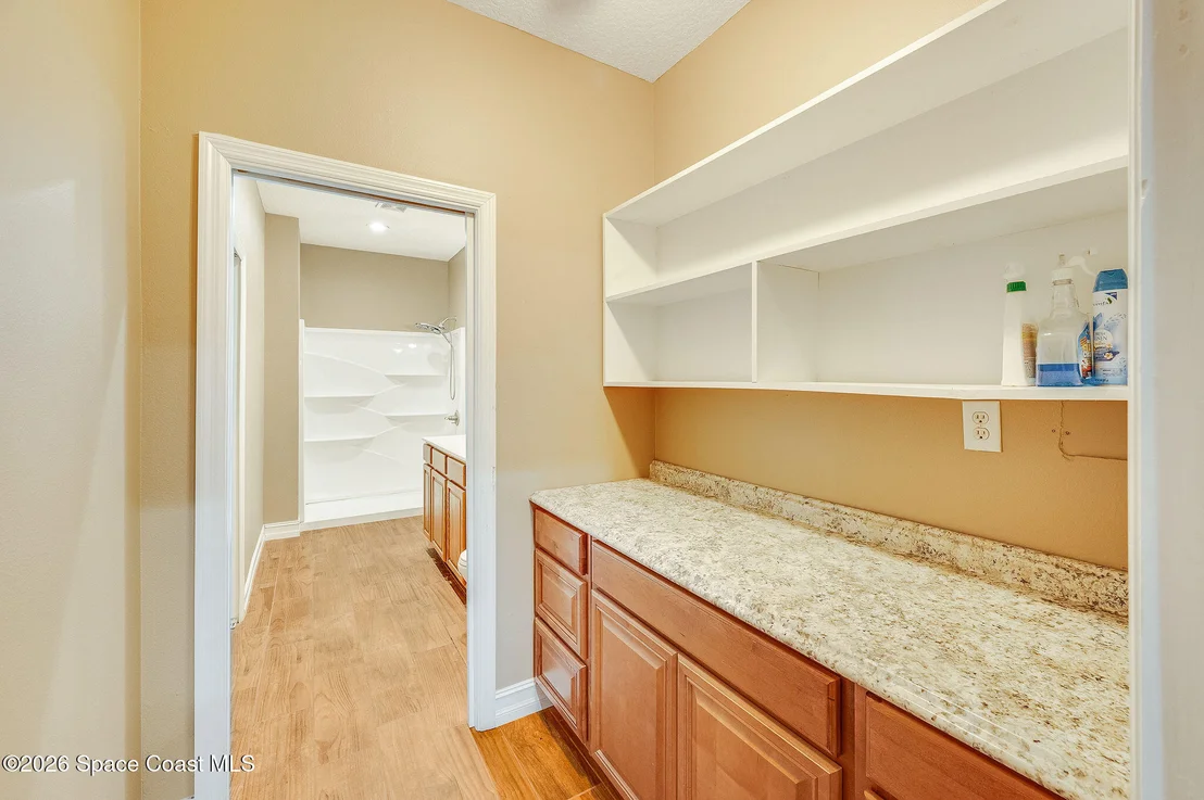 Photo of 2326 Holder Road