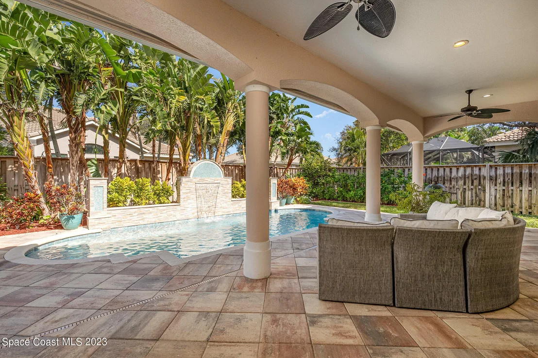 Photo of 426 Southampton Drive