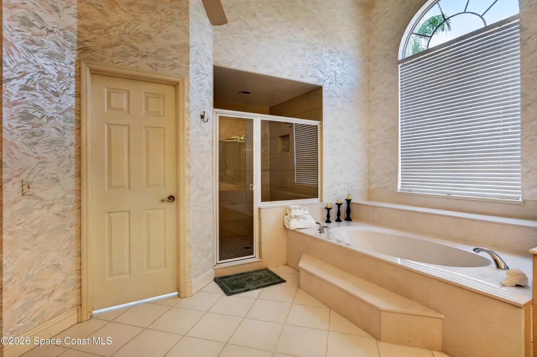 Photo of 900 Bluegrass Lane