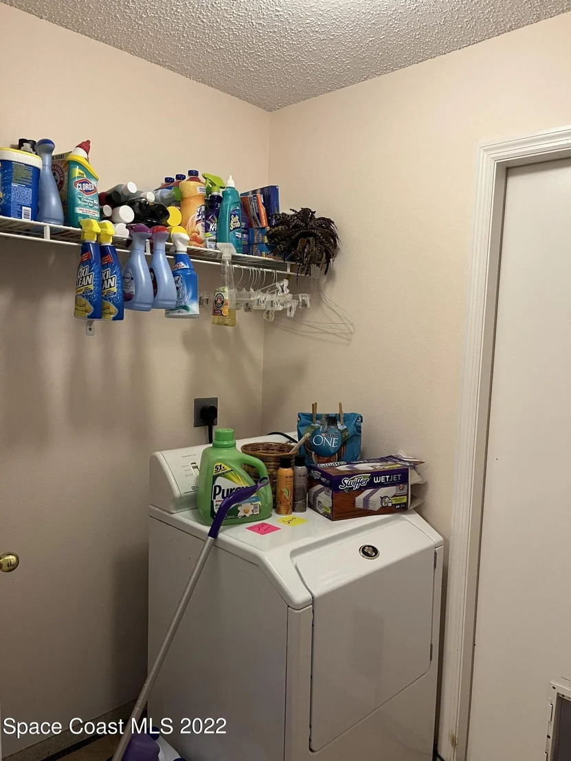 Photo of 1199 White Oak Circle