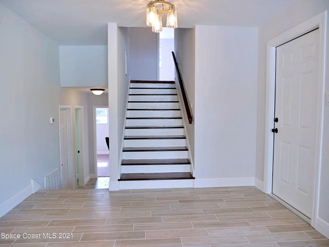 Photo of 1728 Golfview Drive