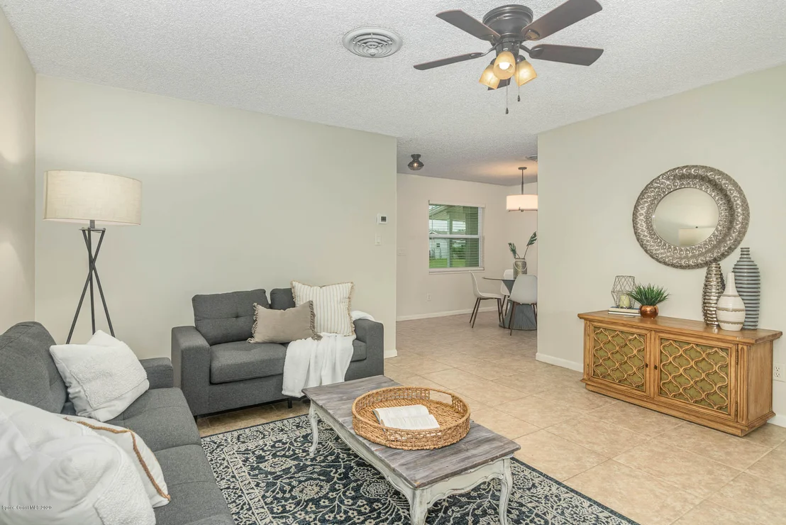 Photo of 1303 Estridge Drive
