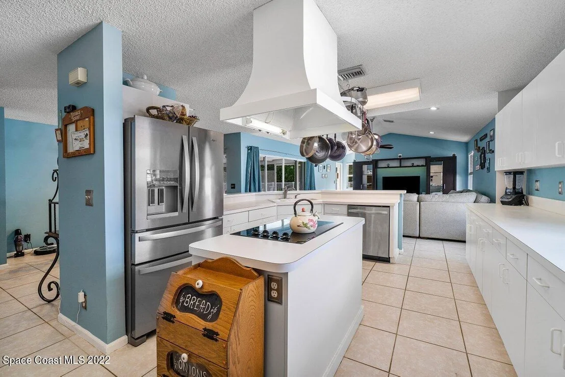 Photo of 8825 Spring Valley Drive