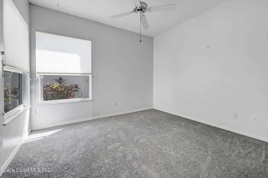 Photo of 954 Somerset Lane