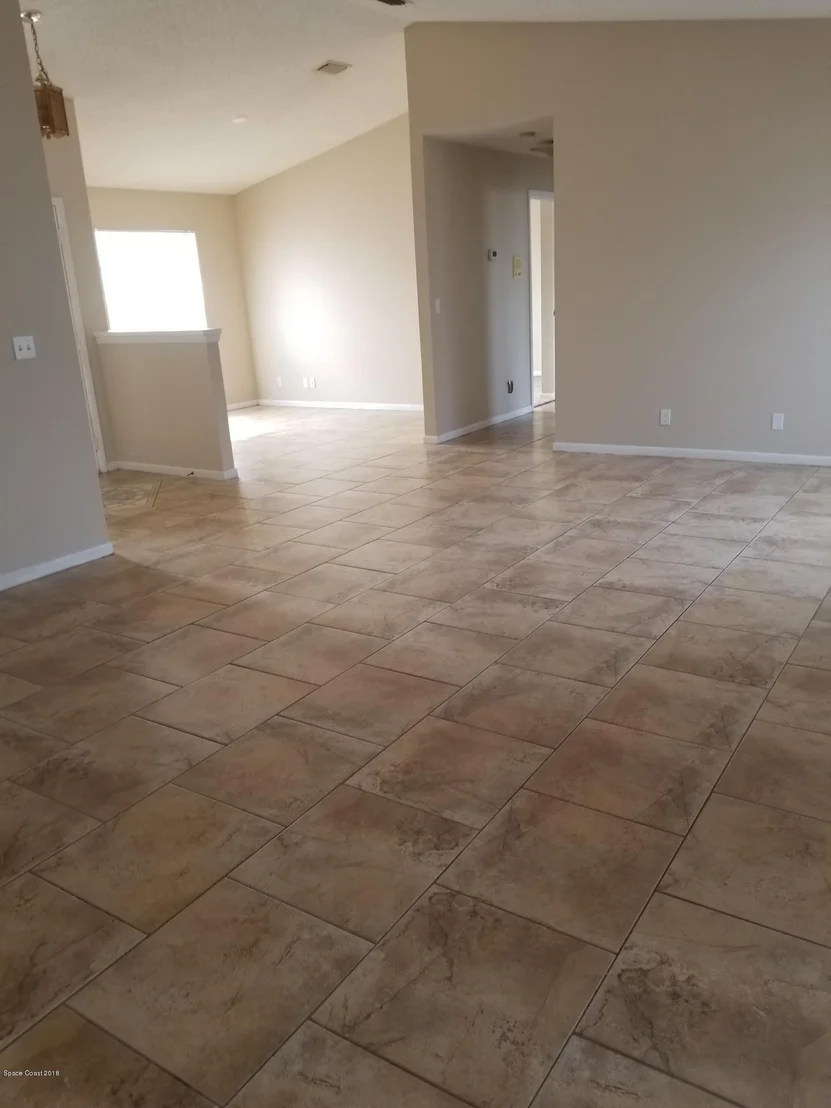 Photo of 824 Gardener Road