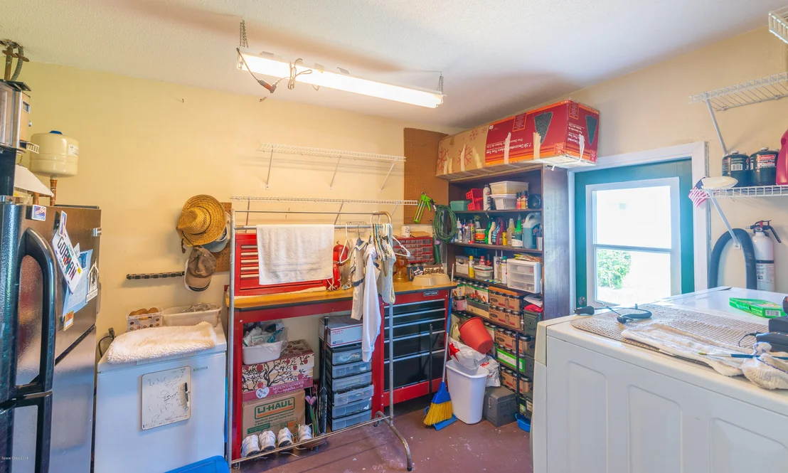 Photo of 647 Ford Circle E
