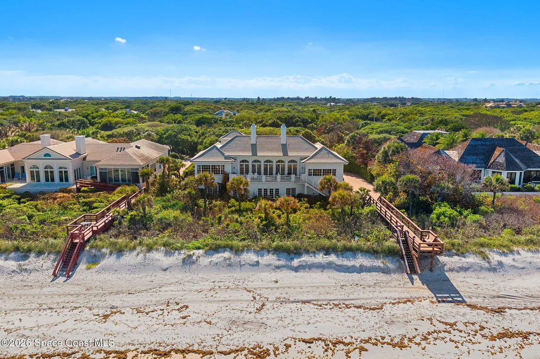 Photo of 680 Ocean Road