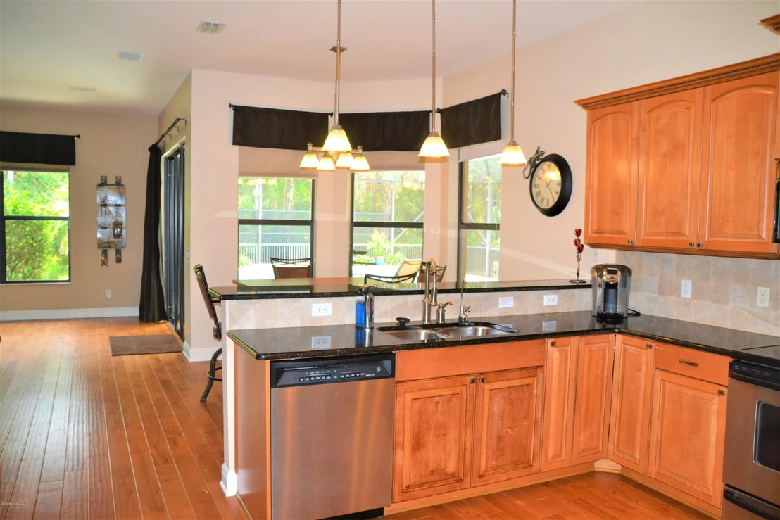 Photo of 2455 Woods Lane