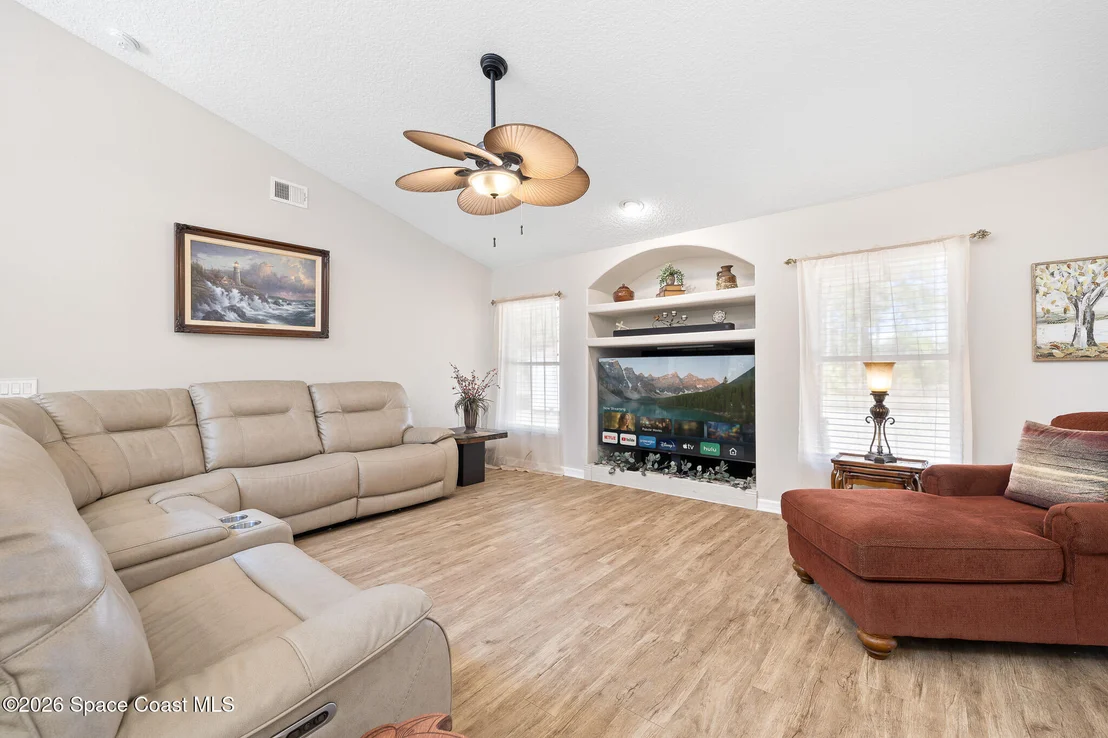 Photo of 4920 Shade Tree Street