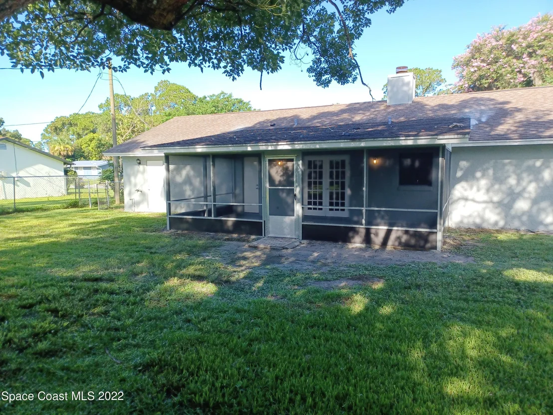 Photo of 6465 Cable Avenue