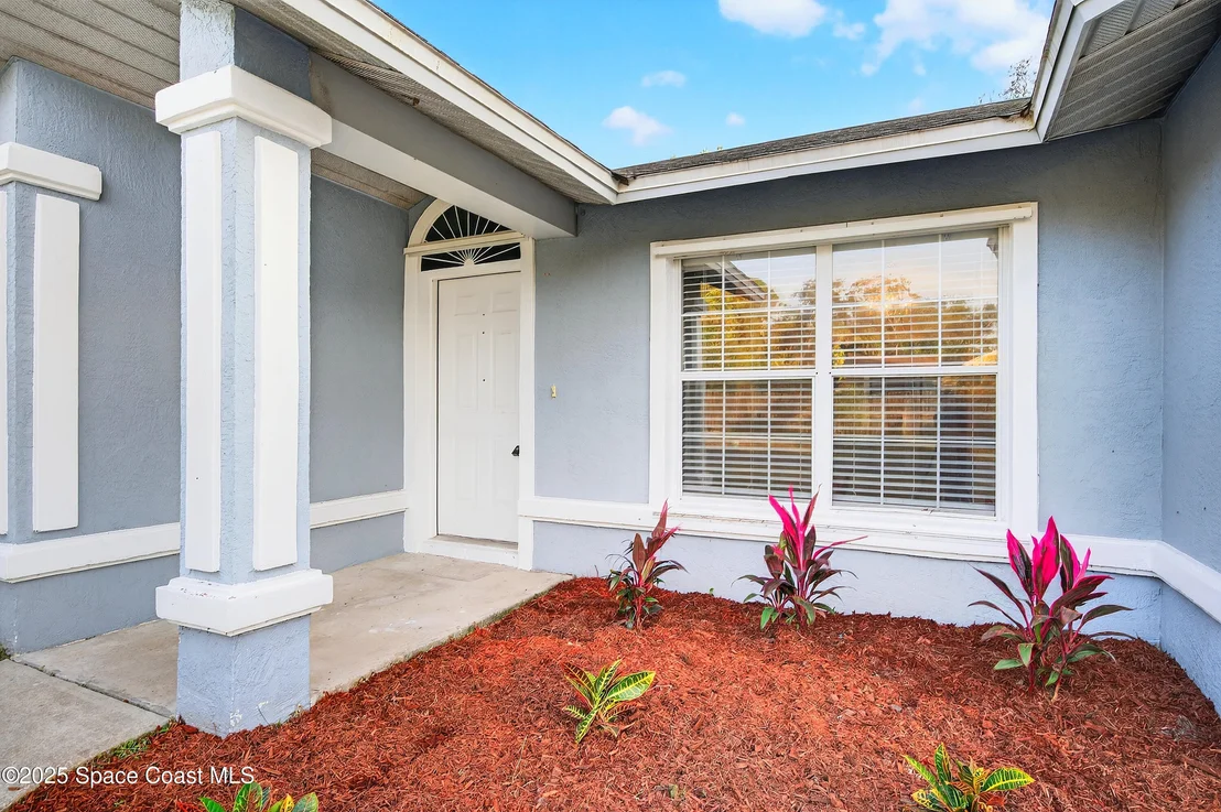 Photo of 4859 Horton Street