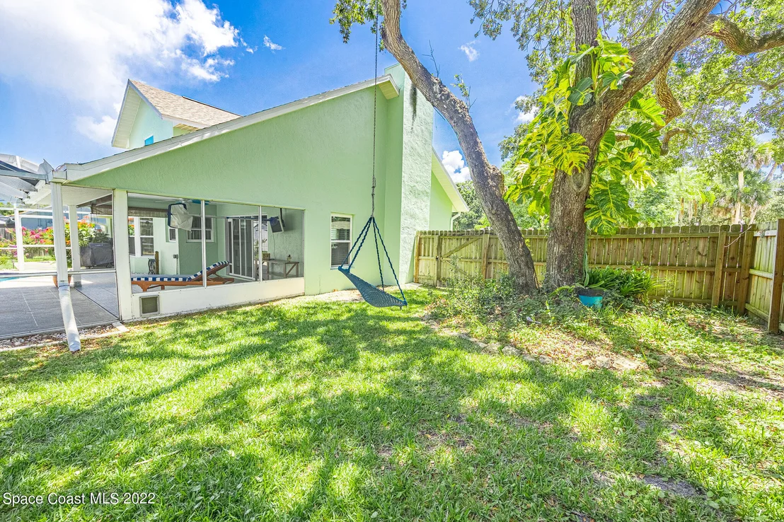 Photo of 2755 School Drive NE
