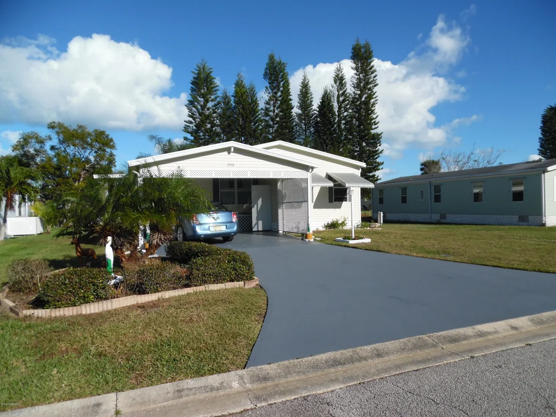 Photo of 7555 Blackhawk Road