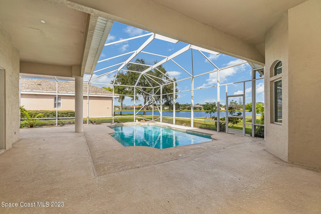 Photo of 990 Starling Way