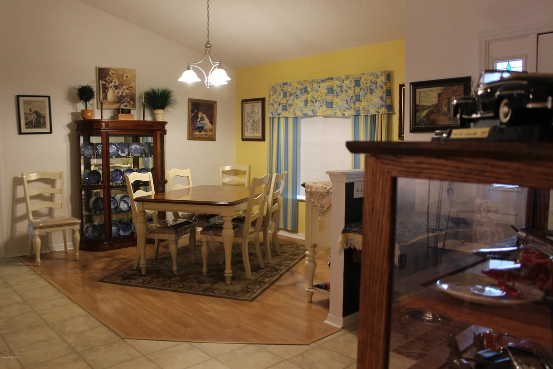 Photo of 1759 Pace Drive NW