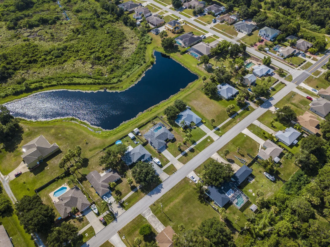 Photo of 6281 Golfview Avenue
