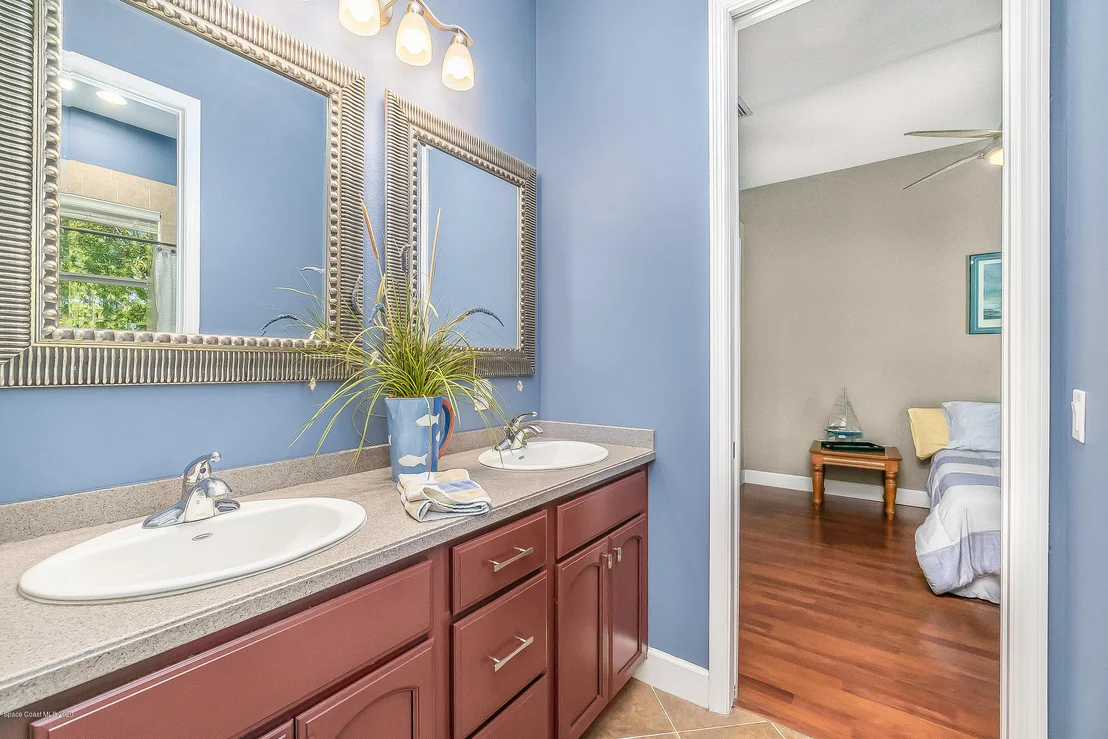 Photo of 2167 Windbrook Drive SE