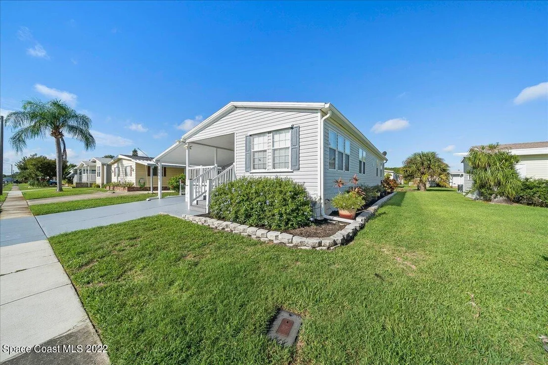 Photo of 1848 Coco Plum Street NE