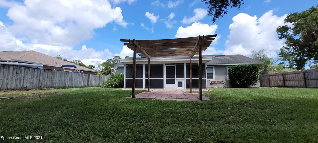 Photo of 5569 Flint Road